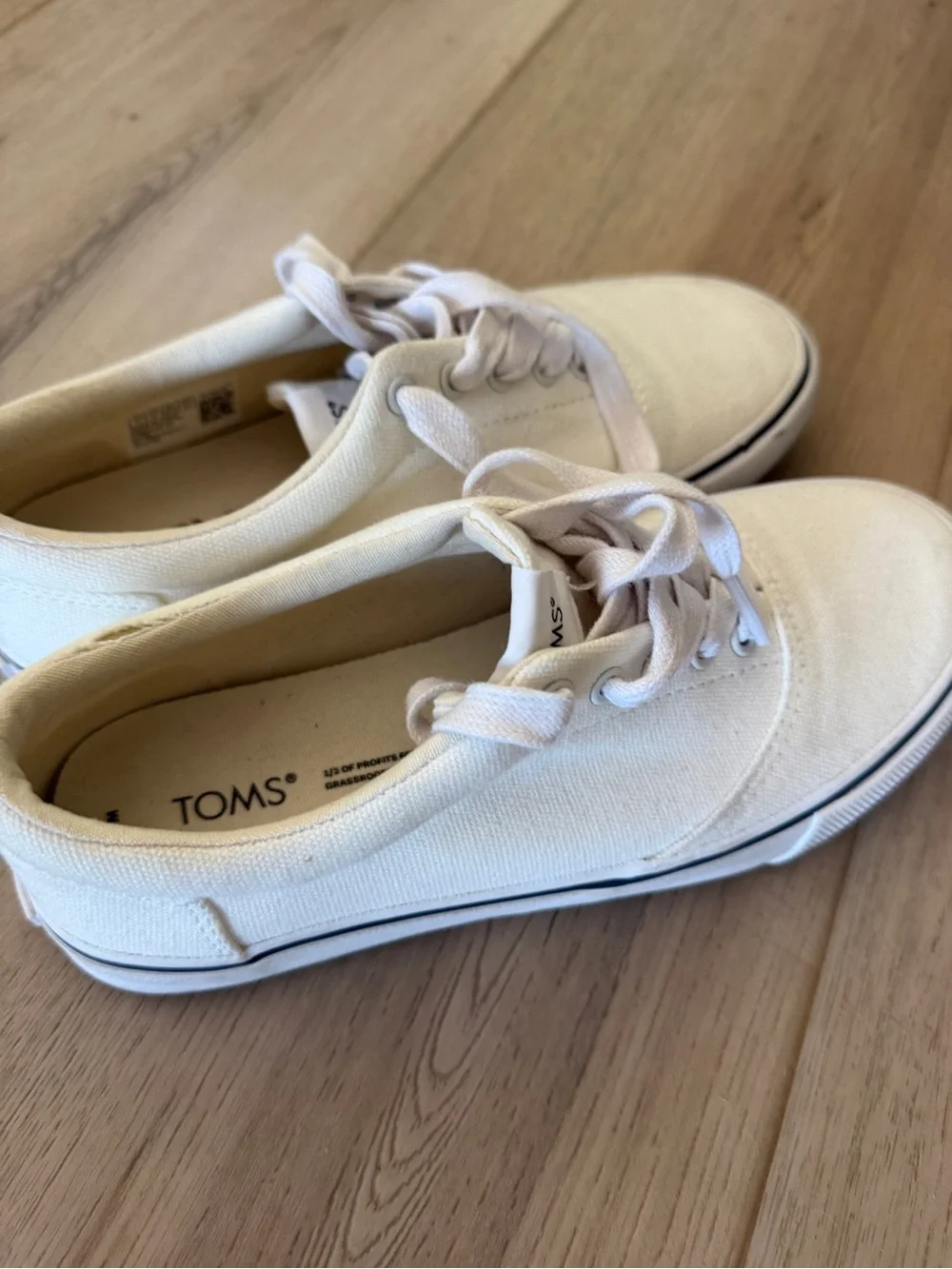 Toms classic low